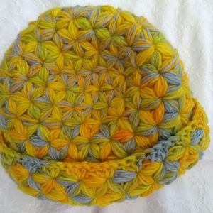 Jasmine stich handmade cozy hat